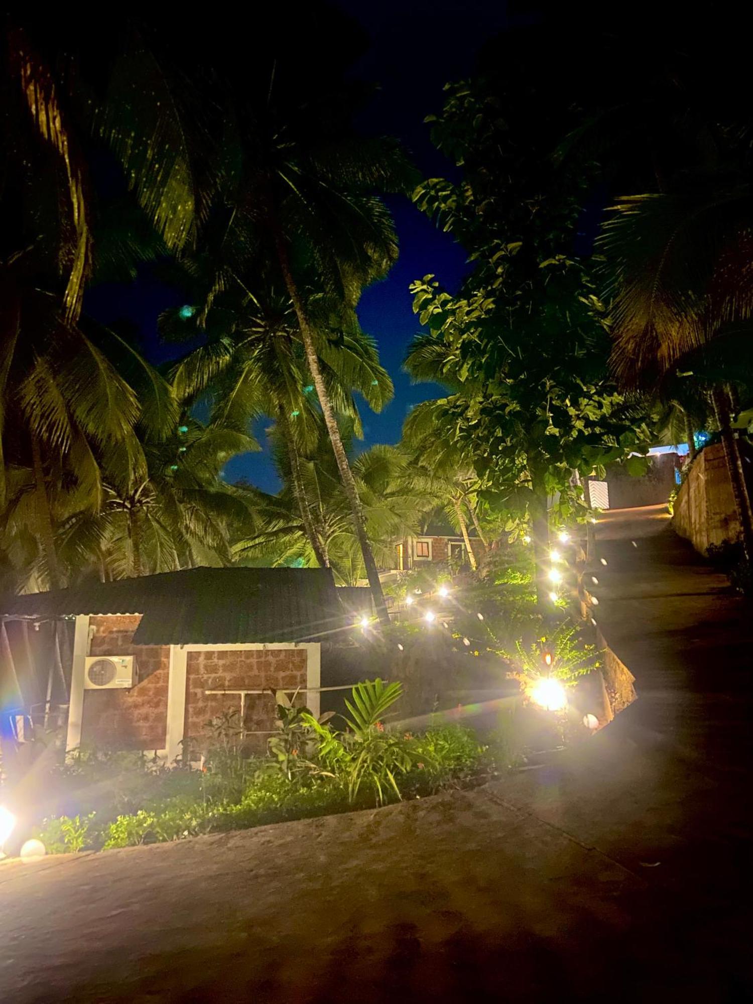 Atmani Waterfront Resort Cola Exterior photo